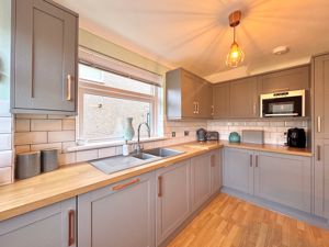 Photo 7- click for photo gallery